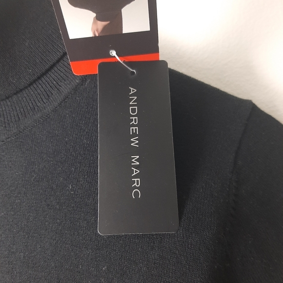 Andrew Marc Women’s Turtleneck - Picture 4 of 6